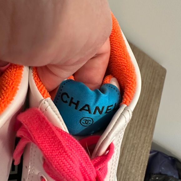 Chanel high top neon sneakers. Sz 41 calfskin multicolor/yellow. Excellent - Picture 7 of 9